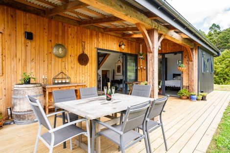 Photo of property in 421 Cames Road, Kaiwaka, 0975