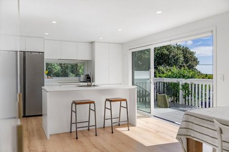 Photo of property in 1338 Papamoa Beach Road, Papamoa Beach, Papamoa, 3118