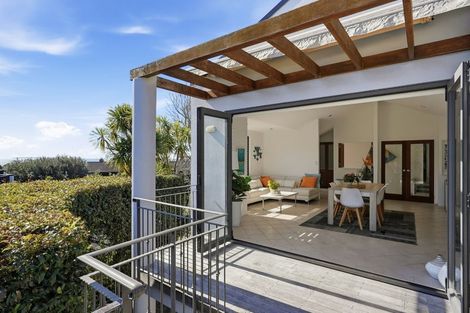 Photo of property in 32a Castor Bay Road, Castor Bay, Auckland, 0620