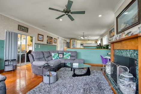 Photo of property in 31 Earlsworth Road, Mangere East, Auckland, 2024