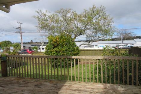 Photo of property in 1/96 Chivalry Road, Glenfield, Auckland, 0629