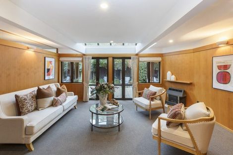 Photo of property in 16 Kent Lodge Avenue, Avonhead, Christchurch, 8042