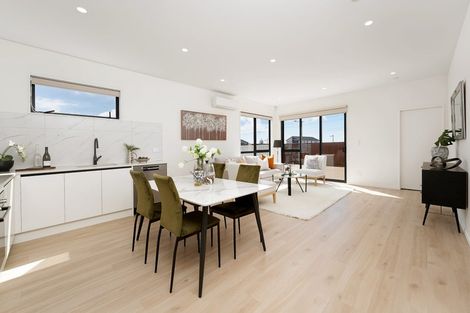 Photo of property in 7 Taiororua Avenue, Massey, Auckland, 0614