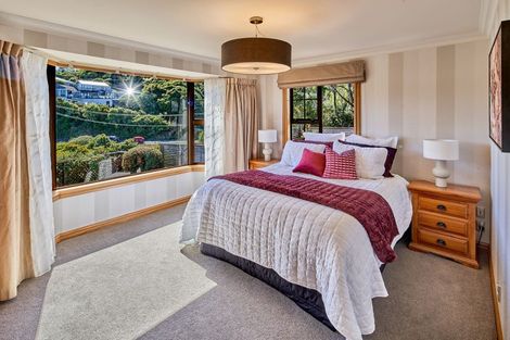 Photo of property in 63 Maungaraki Road, Korokoro, Lower Hutt, 5012