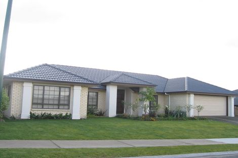 Photo of property in 3 Gordal Place, Flat Bush, Auckland, 2016