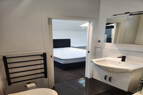 Photo of property in 64 Central Terrace, Kelburn, Wellington, 6012