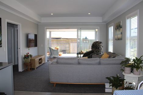 Photo of property in 9 Kotiate Street, Papamoa Beach, Papamoa, 3118