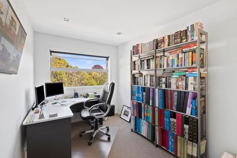 Photo of property in 48b Nevada Drive, Merrilands, New Plymouth, 4312