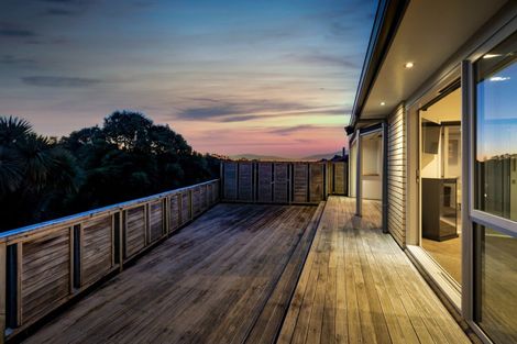 Photo of property in 201 Heta Road, Merrilands, New Plymouth, 4312