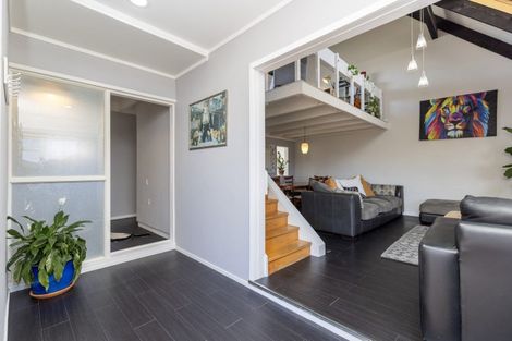 Photo of property in 2 Bermuda Grove, Paraparaumu Beach, Paraparaumu, 5032