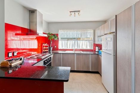 Photo of property in 3/94 Pah Road, Papatoetoe, Auckland, 2025