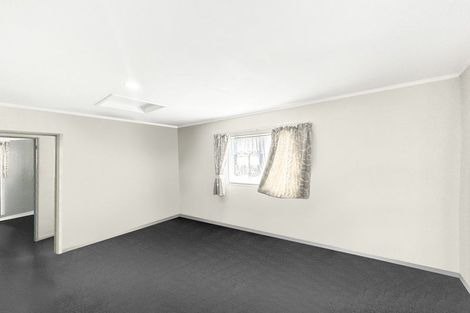 Photo of property in 2 Vine Street, Mangere East, Auckland, 2024