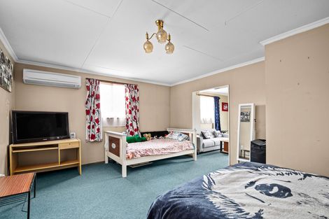 Photo of property in 2 Clutha Street, Alexandra, 9320