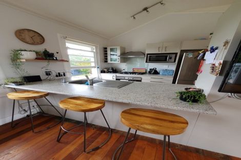 Photo of property in 57a Springs Road, Parakai, 0830