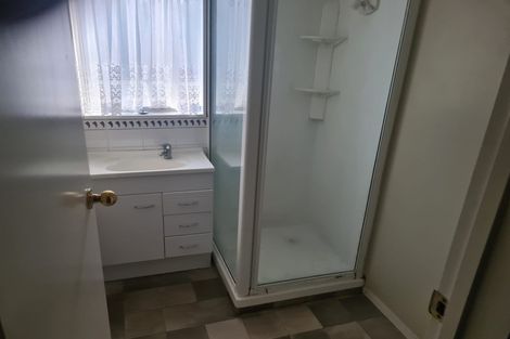 Photo of property in 15 Leander Place, Milson, Palmerston North, 4414