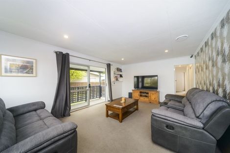 Photo of property in 77 Kaimanawa Street, Kelvin Grove, Palmerston North, 4414