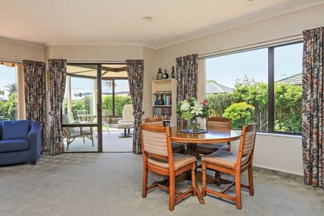 Photo of property in 8a Wilton Row, Taradale, Napier, 4112