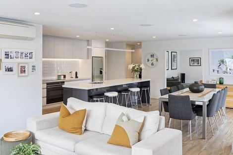 Photo of property in 135 Styx Mill Road, Casebrook, Christchurch, 8051