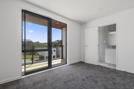Photo of property in 9 Waka Street, Albany Heights, Auckland, 0632