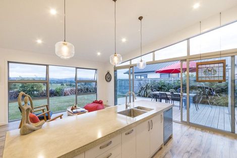 Photo of property in 60 Rodeo Drive, Kelvin Grove, Palmerston North, 4414