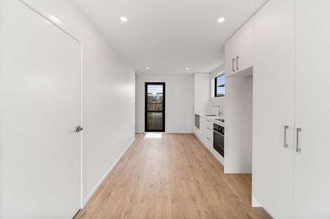 Photo of property in 3/39 Pakuranga Road, Pakuranga, Auckland, 2010