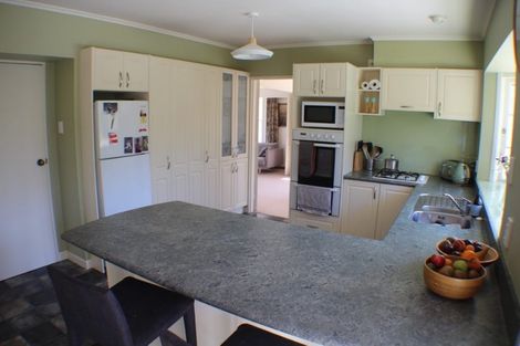 Photo of property in 42 Wai-iti Crescent, Woburn, Lower Hutt, 5010