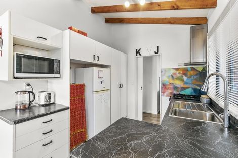 Photo of property in 1076a High Street, Avalon, Lower Hutt, 5011