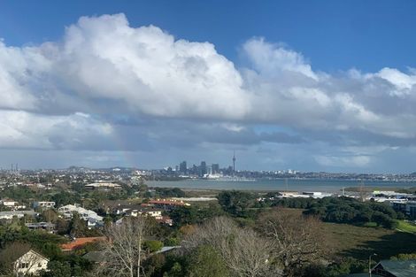 Photo of property in Frank Sargeson Apts, 508/74 Anzac Street, Takapuna, Auckland, 0622