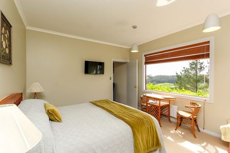 Photo of property in 333 Upland Road, Tarurutangi, New Plymouth, 4372