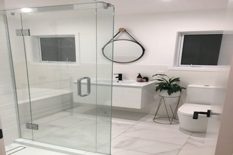 Photo of property in 8a Awanui Street, Merrilands, New Plymouth, 4312