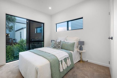 Photo of property in 41d Sunnynook Road, Forrest Hill, Auckland, 0620