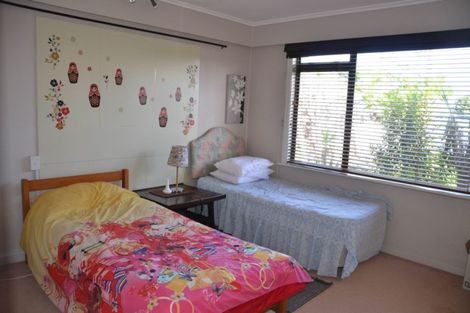 Photo of property in 557 East Coast Road, Browns Bay, Auckland, 0630