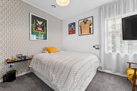 Photo of property in 482 Devon Street East, Strandon, New Plymouth, 4312