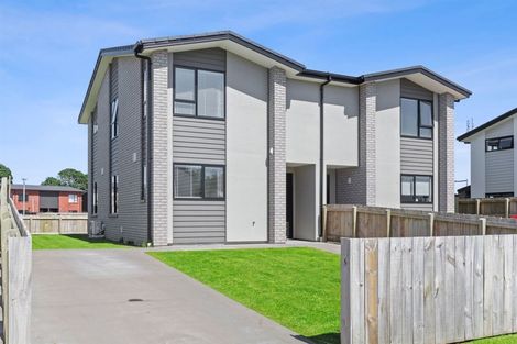 Photo of property in 11 Discovery Place, Marfell, New Plymouth, 4310