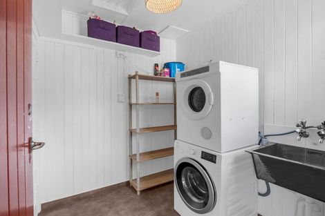 Photo of property in 11 Victory Place, Aramoho, Whanganui, 4500