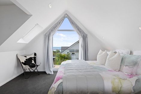 Photo of property in 102a Esplanade, Sumner, Christchurch, 8081