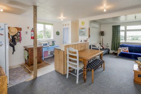 Photo of property in 9 Minnie Street, Shannon, 4821