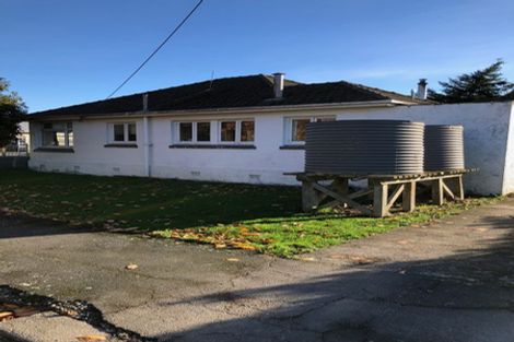 Photo of property in 13 Hunter Street, Edendale, 9825