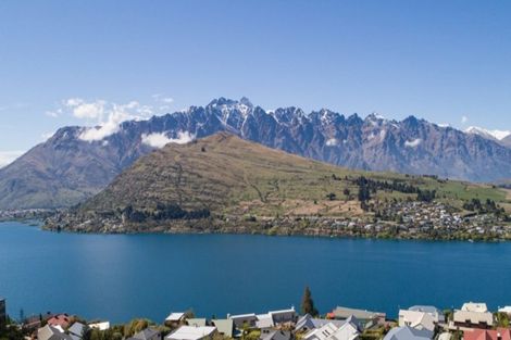 Photo of property in 8 Birch Lane, Queenstown, 9300