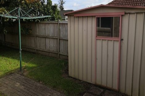 Photo of property in 10 Trovare Place, Golflands, Auckland, 2013