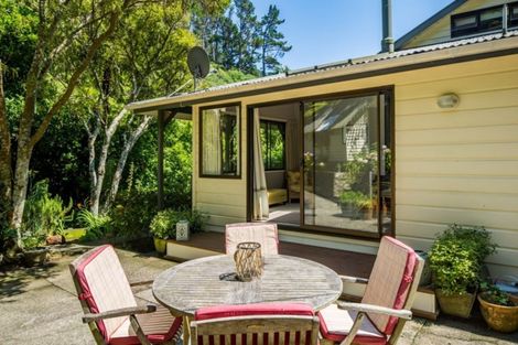 Photo of property in 16 Marama Terrace, Eastbourne, Lower Hutt, 5013