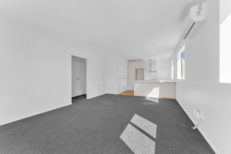 Photo of property in 4/5 Westminster Road, Wainuiomata, Lower Hutt, 5014