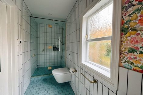 Photo of property in 9 May Avenue, Hospital Hill, Napier, 4110