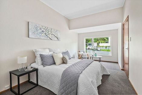 Photo of property in 48 Randwick Road, Northland, Wellington, 6012