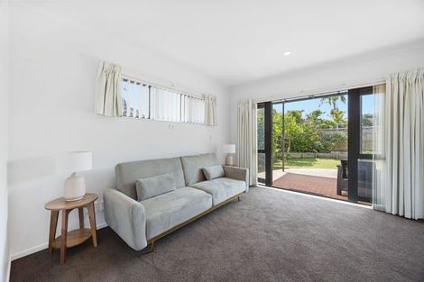 Photo of property in 9 Starlight Cove, Hobsonville, Auckland, 0618