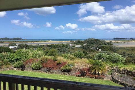 Photo of property in 21 Kakariki Road, Ngunguru, Whangarei, 0173