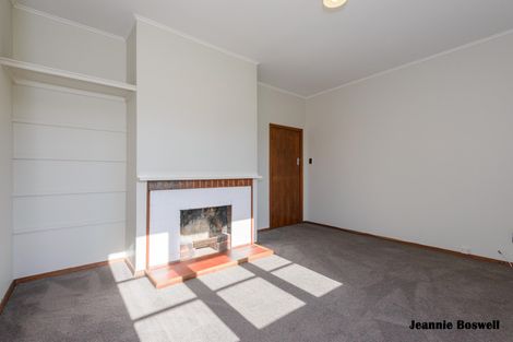 Photo of property in 66 Brightwater Terrace, Terrace End, Palmerston North, 4410