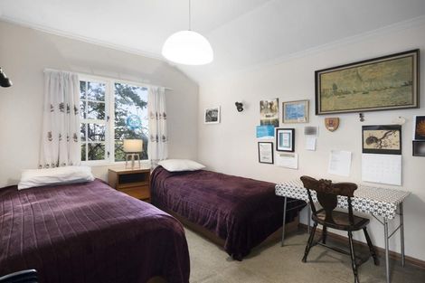 Photo of property in 157 Marine Parade, Eastbourne, Lower Hutt, 5013