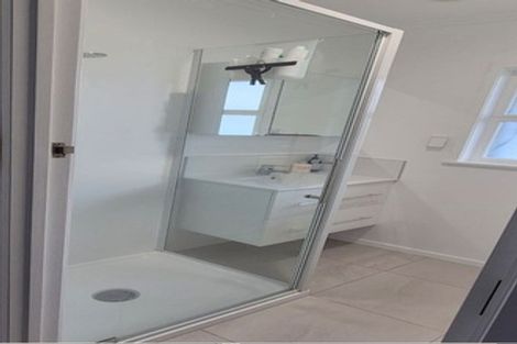 Photo of property in 2/58 Gardner Avenue, New Lynn, Auckland, 0600