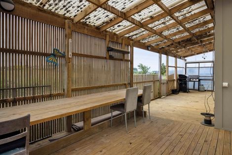 Photo of property in 221 Bridge Street, Eltham, 4322